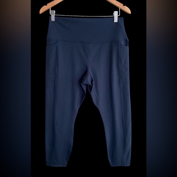 RBX: Navy Blue Leggings with Side Pockets 
Size: X Large - Picture 4 of 14